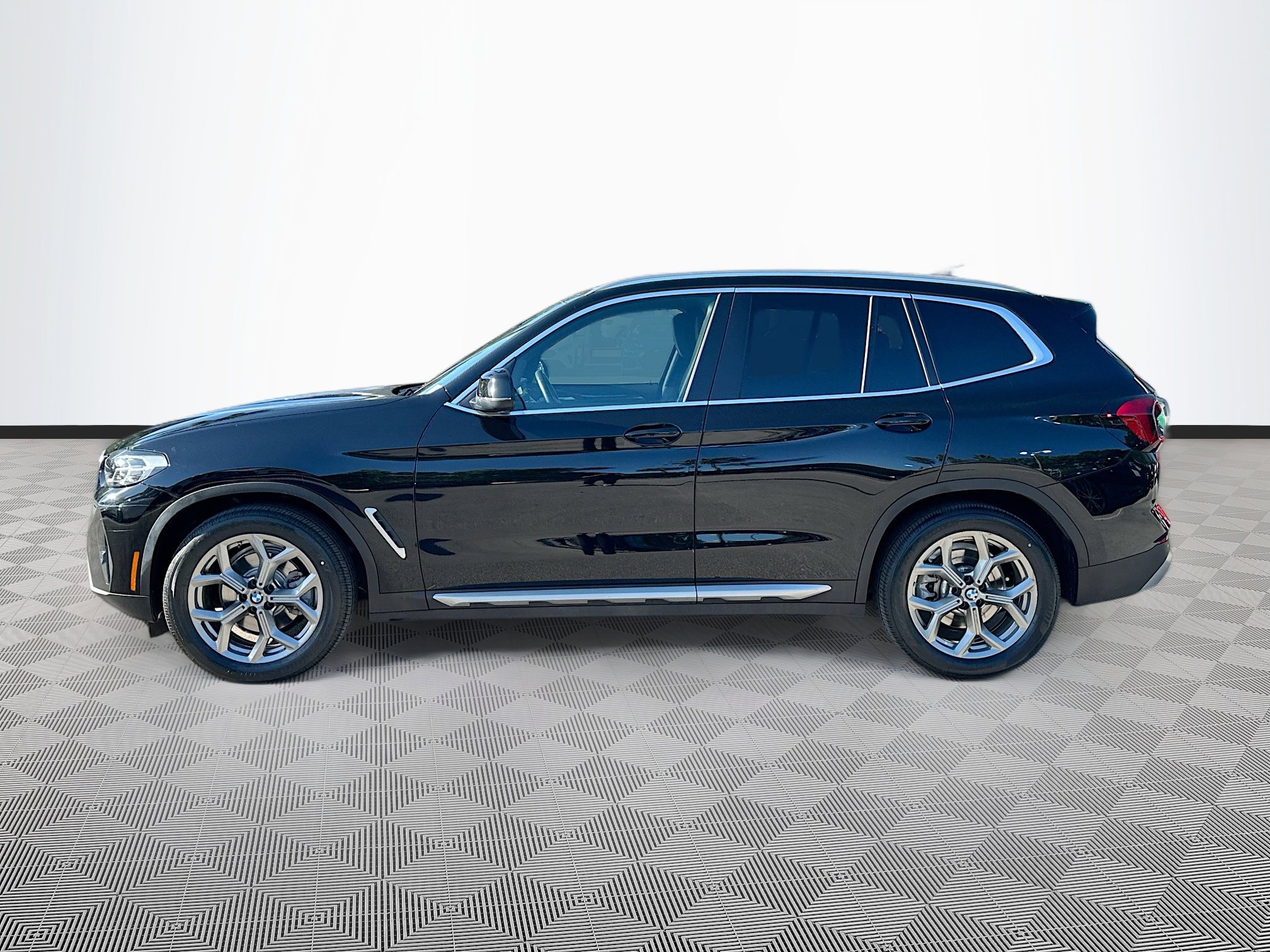 2022 Bmw X3 sDrive30i photo 2