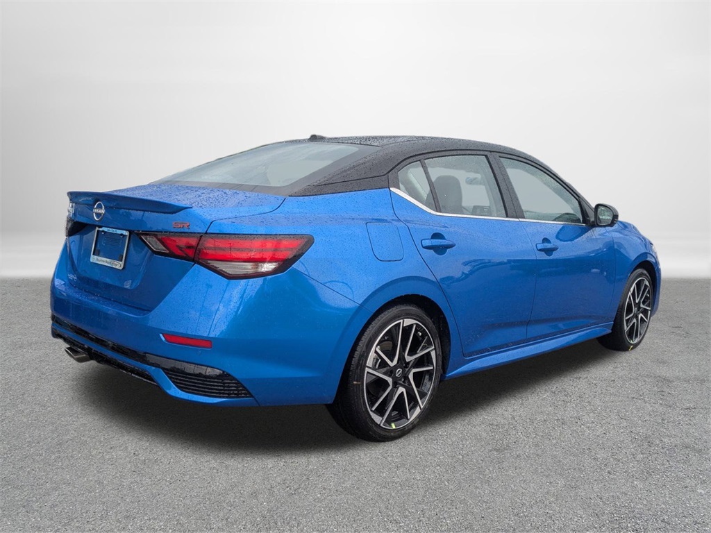 2025 Nissan Sentra SR photo 3