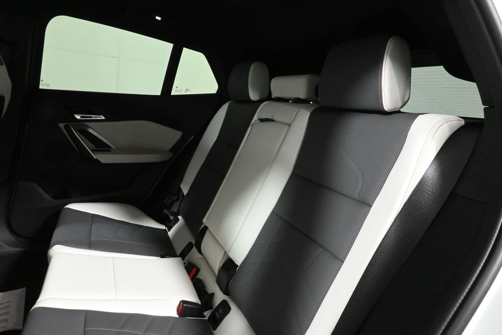 2025 Bmw X2 xDrive28i photo 4