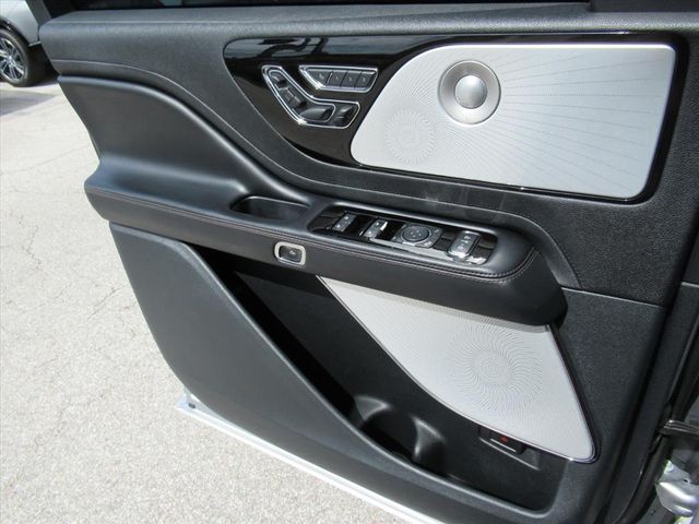 2021 Lincoln Aviator Reserve photo 22