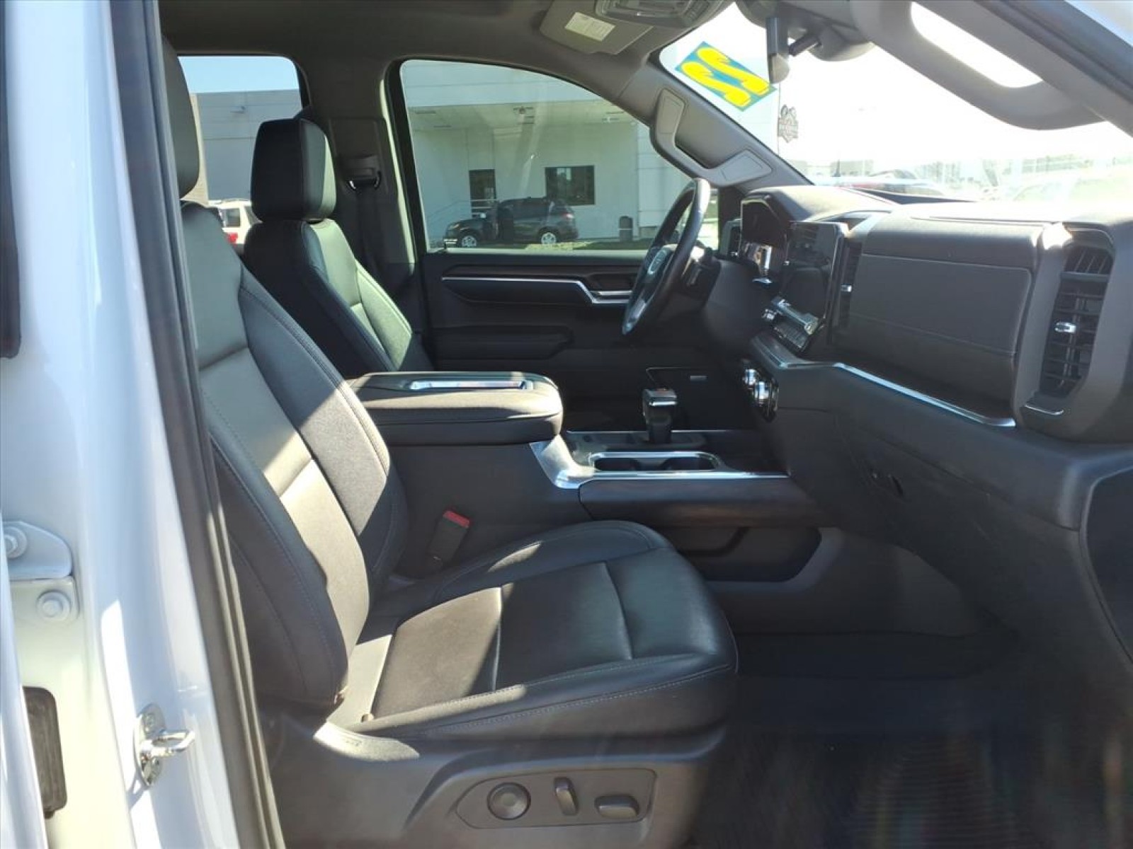 2022 GMC Sierra 1500 SLT Premium Plus Package White at Robbins Nissan