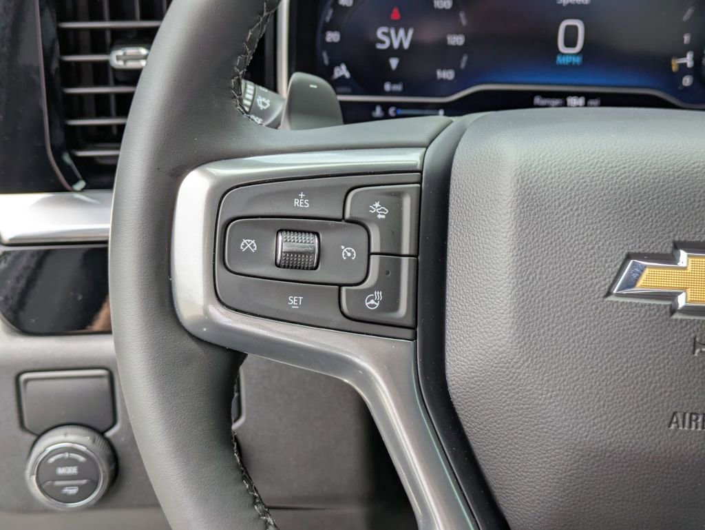 2025 Chevrolet Silverado 1500 LT photo 16