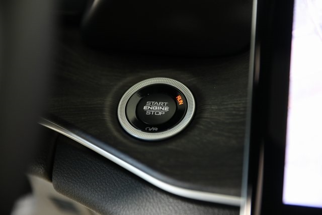 2025 Jeep Grand Cherokee Limited photo 10