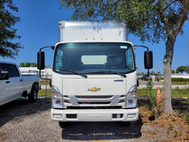 2024 Chevrolet Silverado 4500HD photo 2