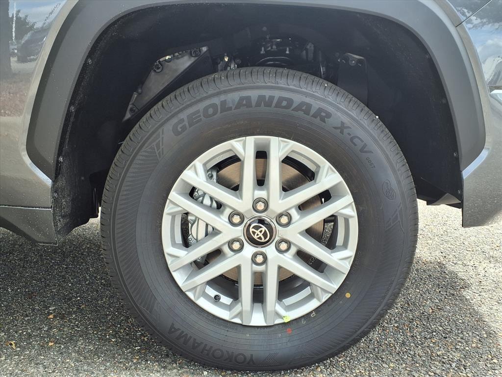 2026 Toyota Tundra SR5 CrewMax photo 4