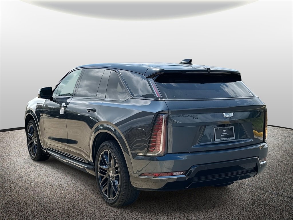 2026 Cadillac Escalade IQ Sport photo 4