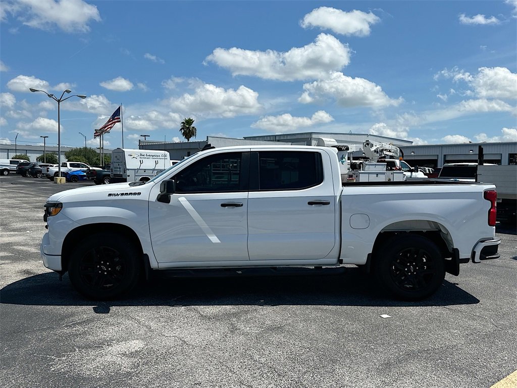2023 Chevrolet Silverado 1500 Custom photo 4