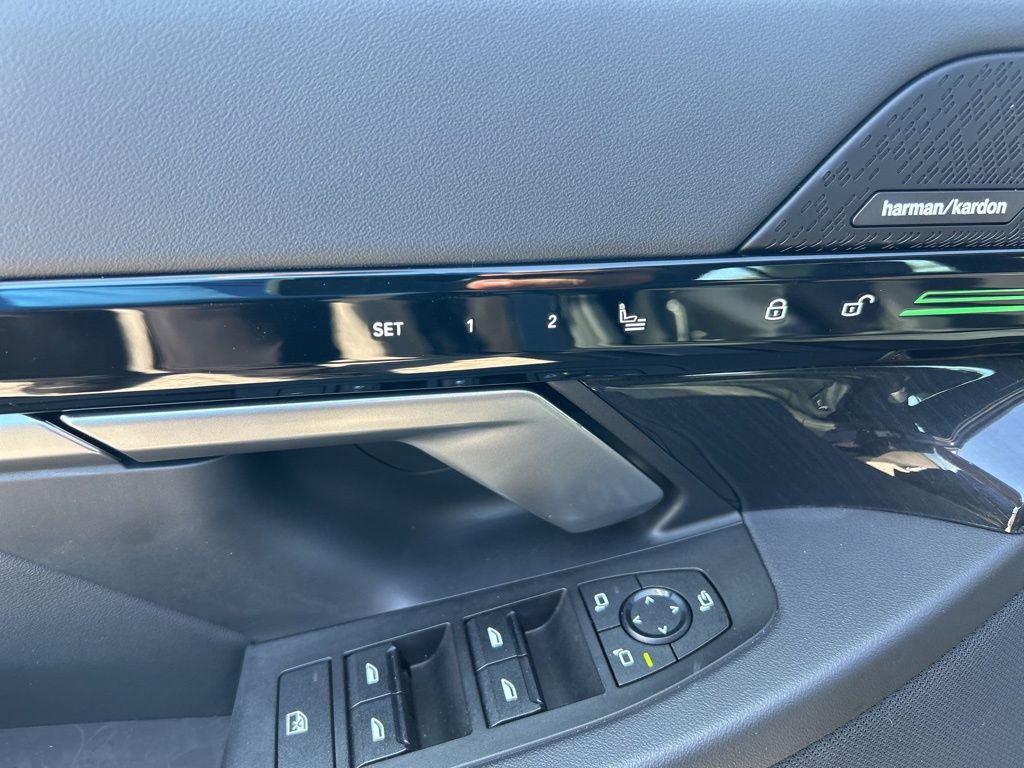 2024 Bmw 530i photo 36