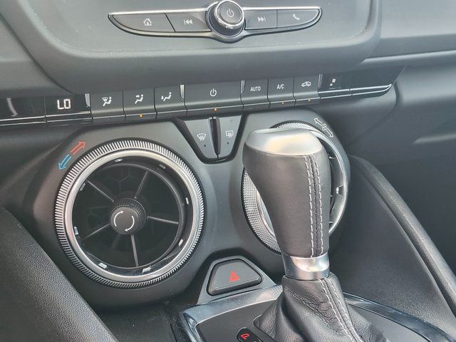 2023 Chevrolet Camaro 1LT photo 4
