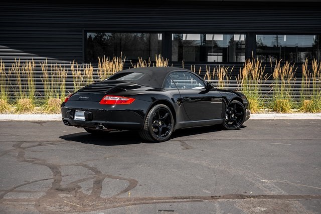 2005 Porsche 911 4S photo 30