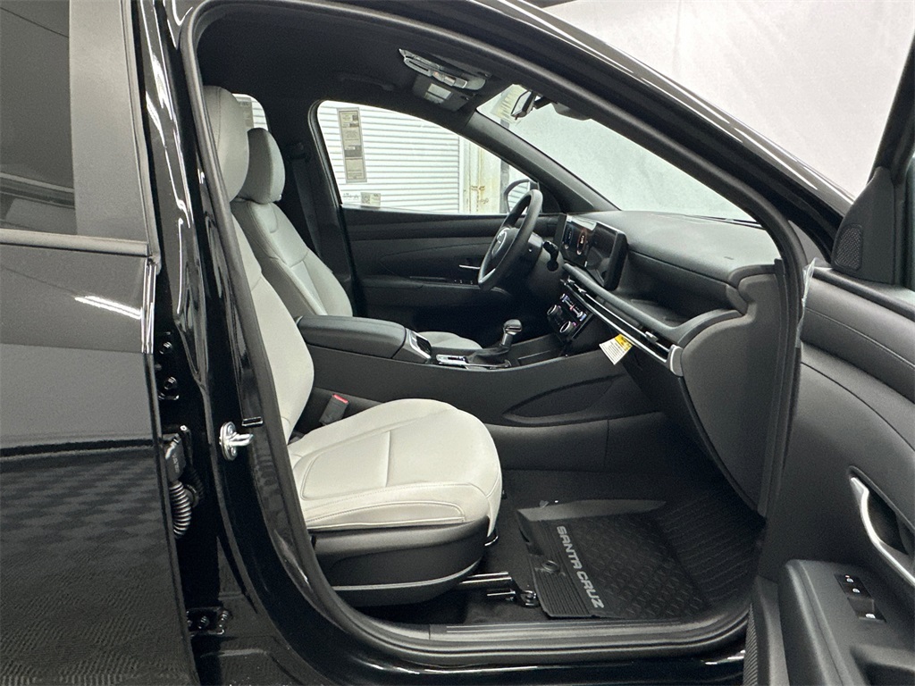 2025 Hyundai Santa Cruz SEL photo 13