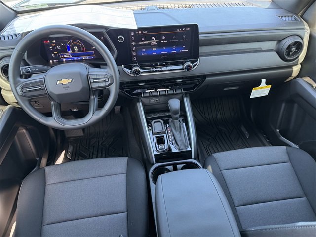 2025 Chevrolet Colorado LT photo 12