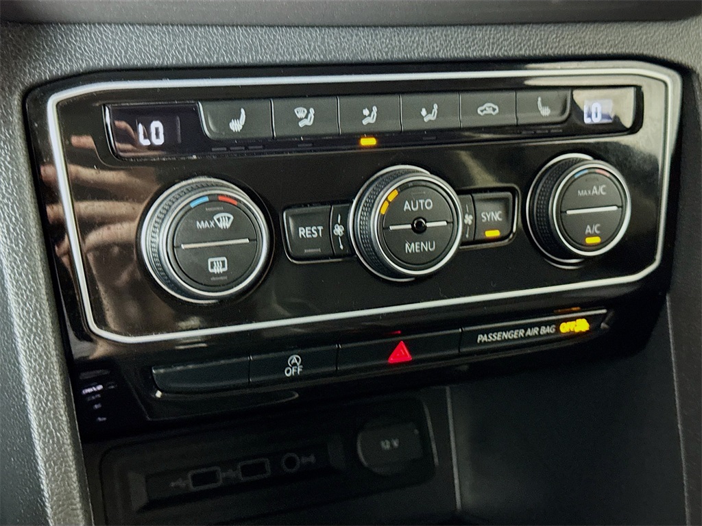 2021 Volkswagen Atlas SEL photo 38