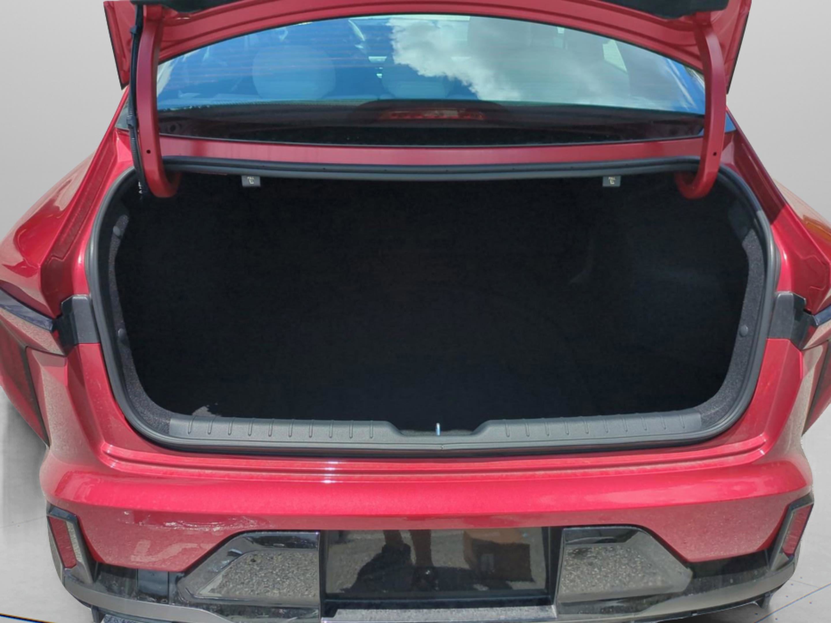 2025 Kia K4 GT-Line photo 12