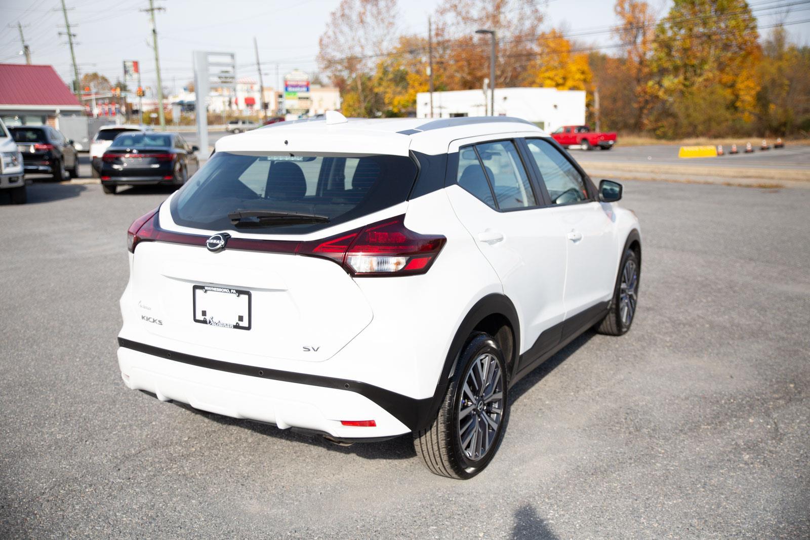 2024 Nissan Kicks SV photo 3