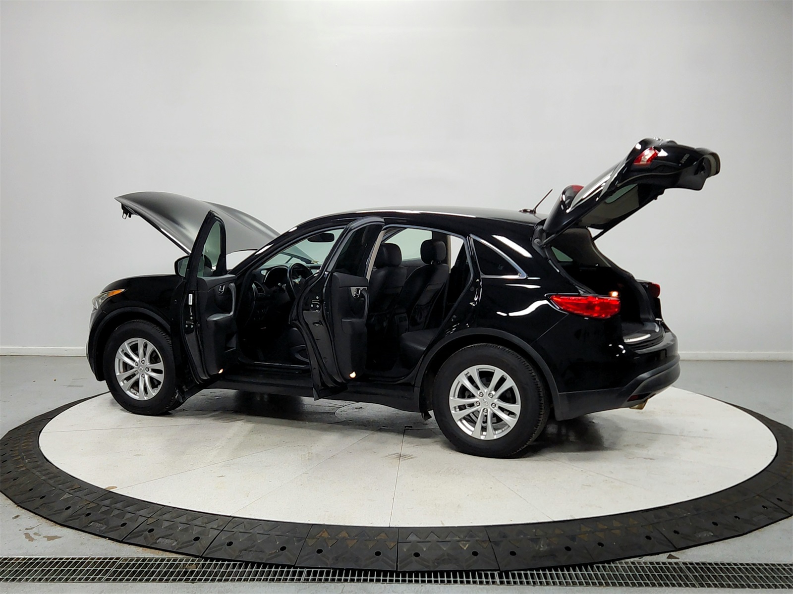 2017 Infiniti QX70 Base photo 12