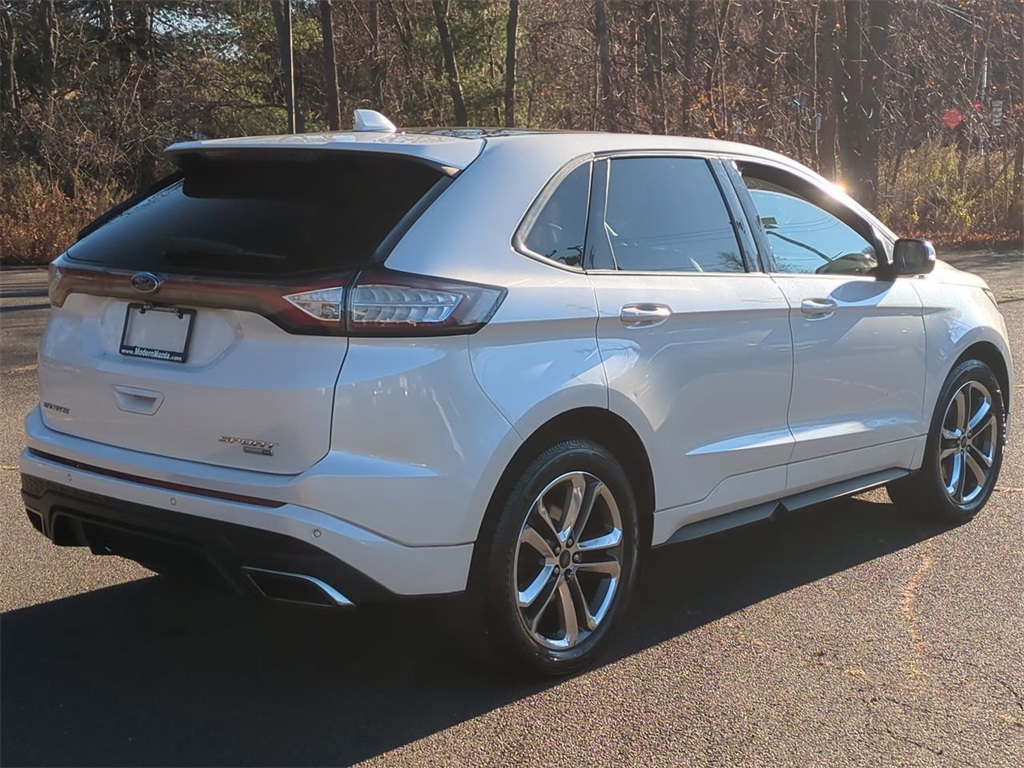 2016 Ford Edge Sport photo 4