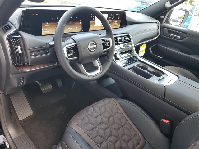 2025 Nissan Armada Platinum photo 13