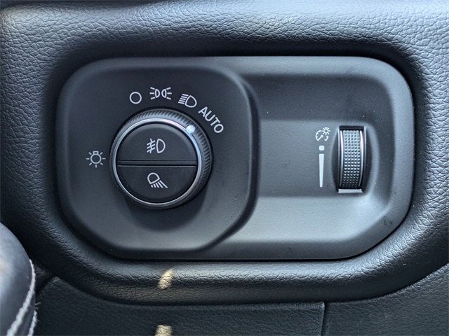 2026 Ram 2500 Big Horn photo 23