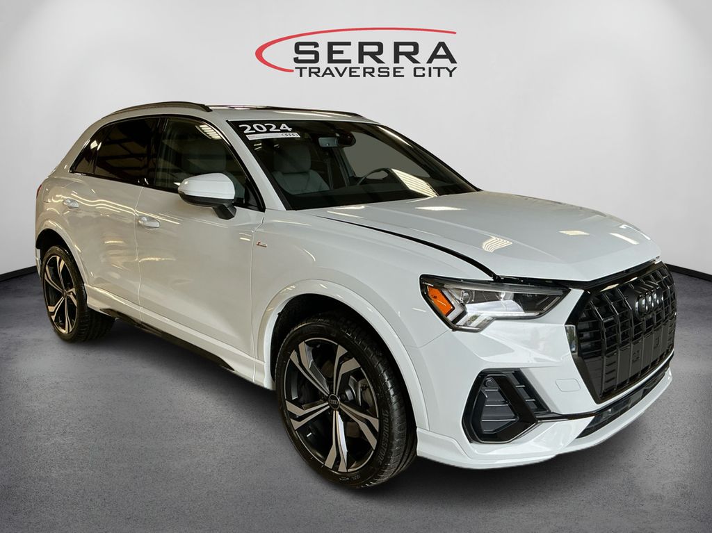 2024 Audi Q3 Premium Plus S line photo 3
