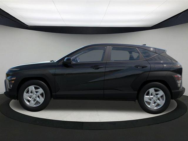 2026 Hyundai Kona SE photo 2