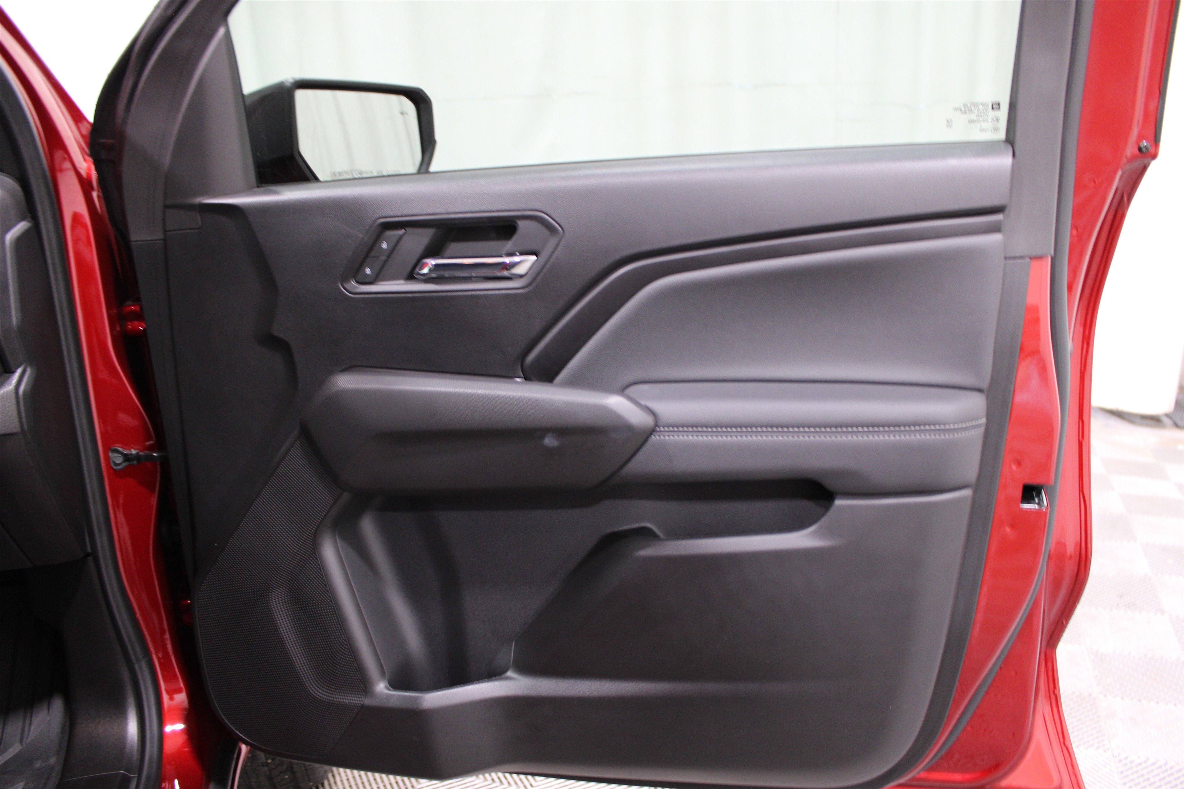2024 Chevrolet Colorado LT photo 22