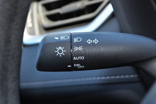 2025 Toyota RAV4 XLE photo 29