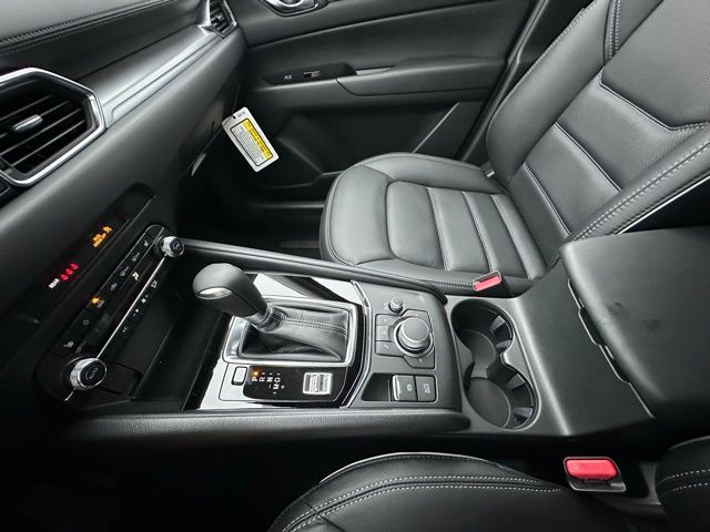 2025 Mazda CX-5 2.5 S Preferred photo 25