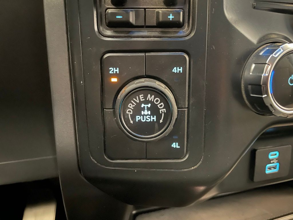 2022 Ford F-150 XLT photo 16