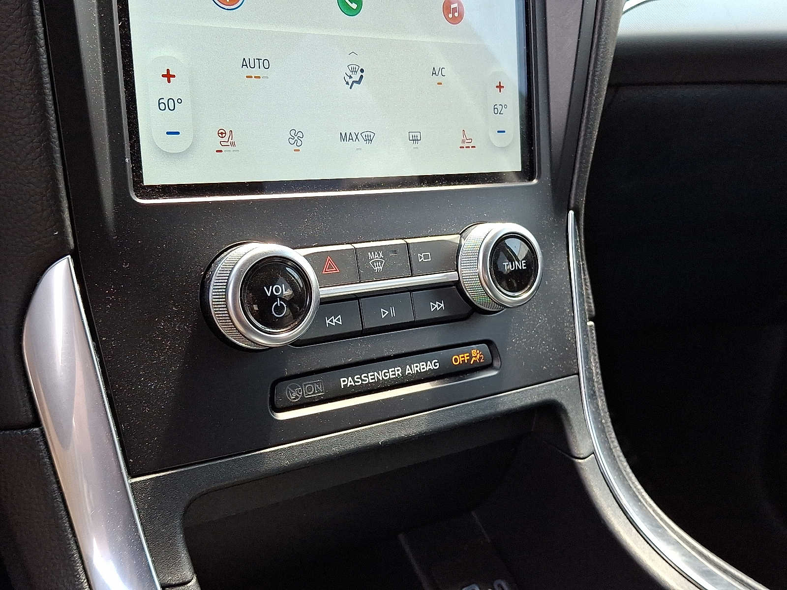 2024 Ford Edge Titanium photo 15