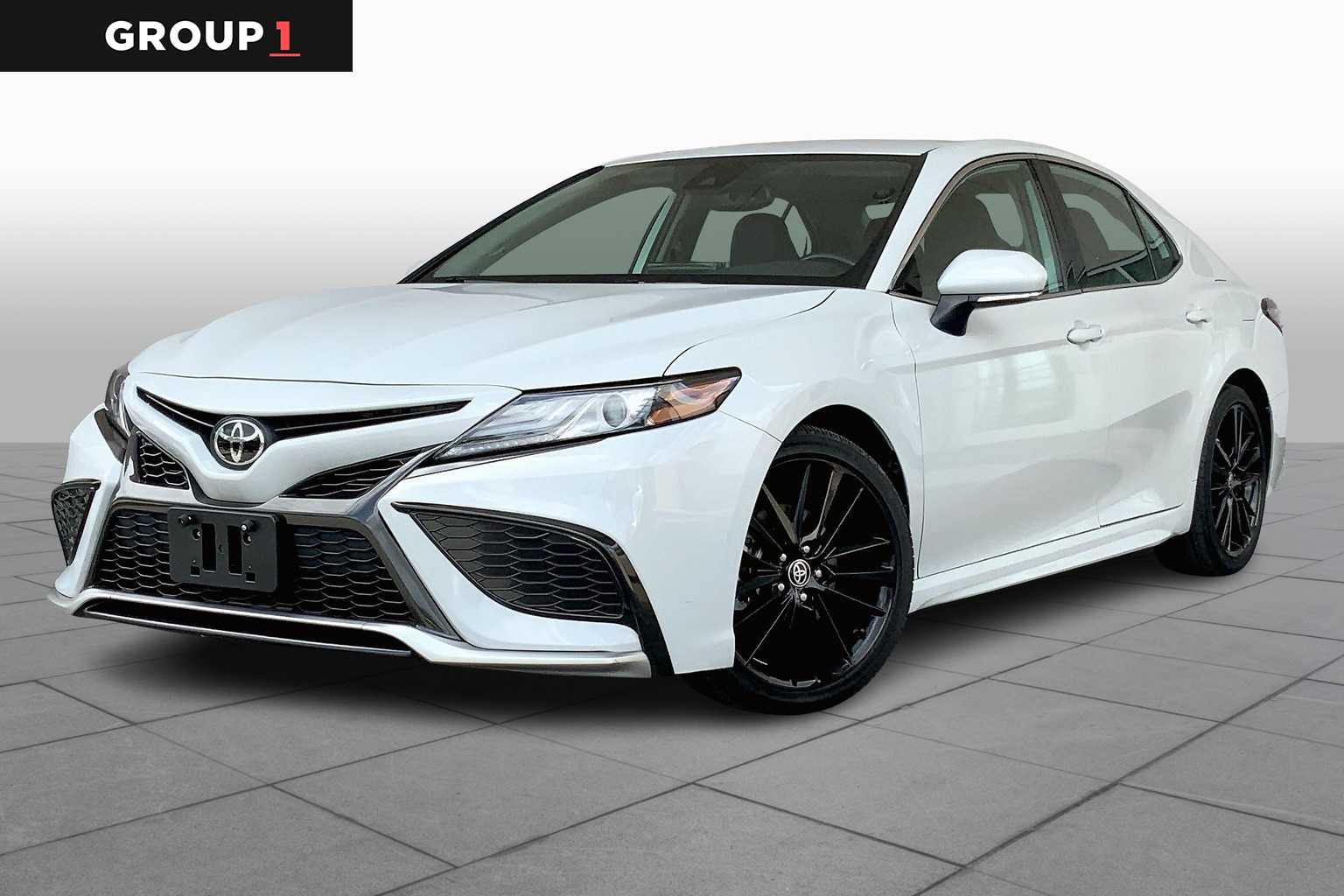 2023 Toyota Camry XSE's photo