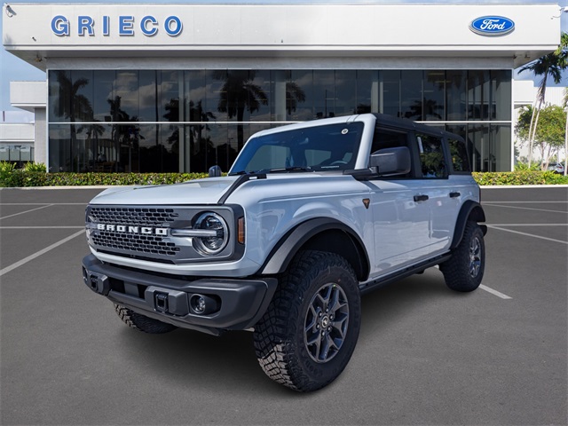 2025 Ford Bronco Badlands photo 3