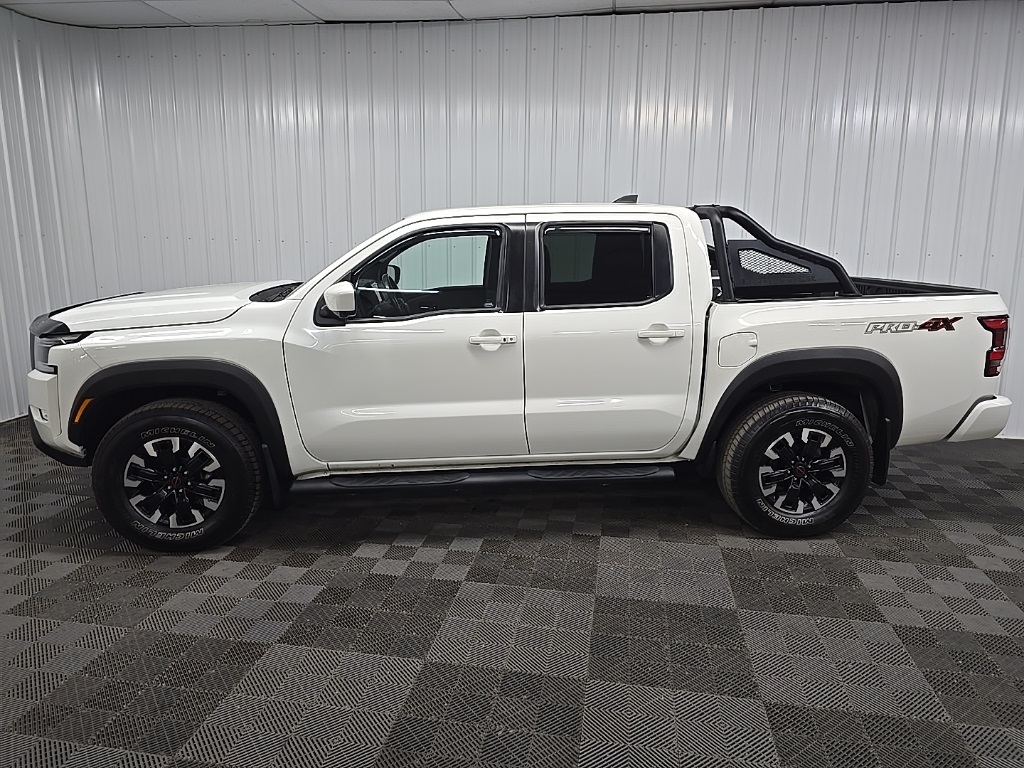 2022 Nissan Frontier PRO-4X photo 5