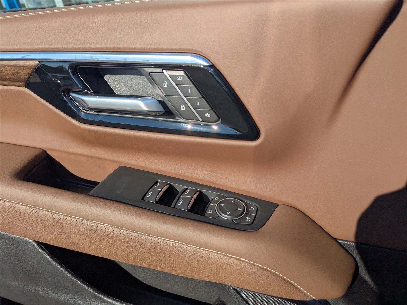2025 Chevrolet Tahoe High Country photo 23