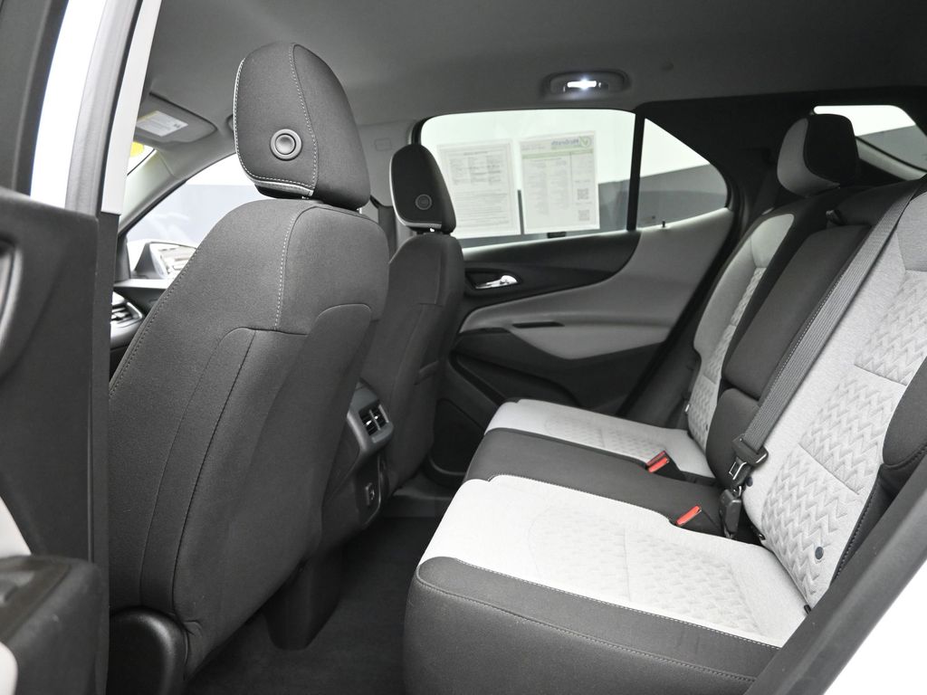 2023 Chevrolet Equinox LT photo 5