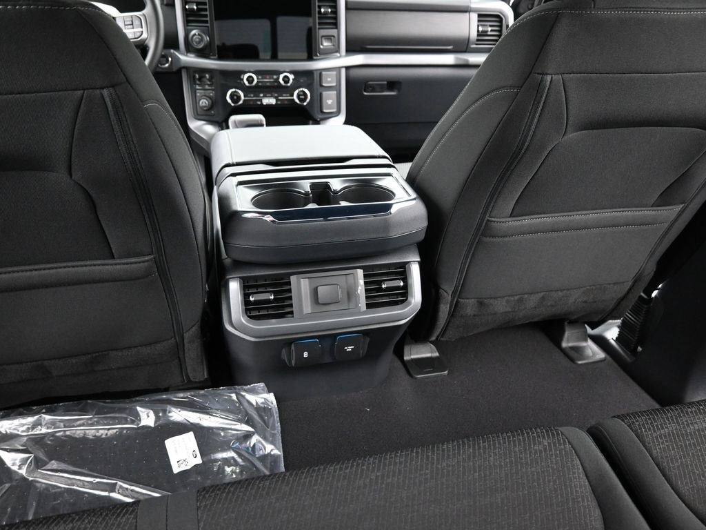 2025 Ford F-150 XLT photo 20