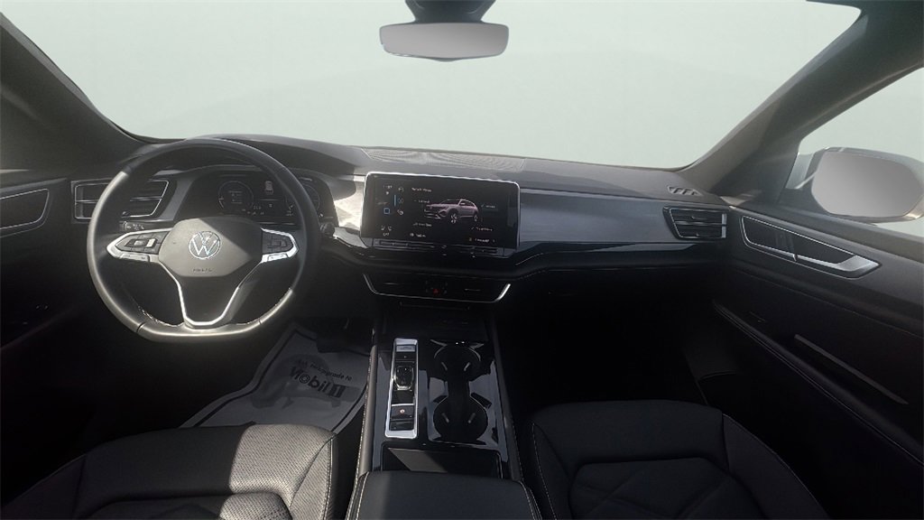 2024 Volkswagen Atlas Cross Sport SE Technology photo 12