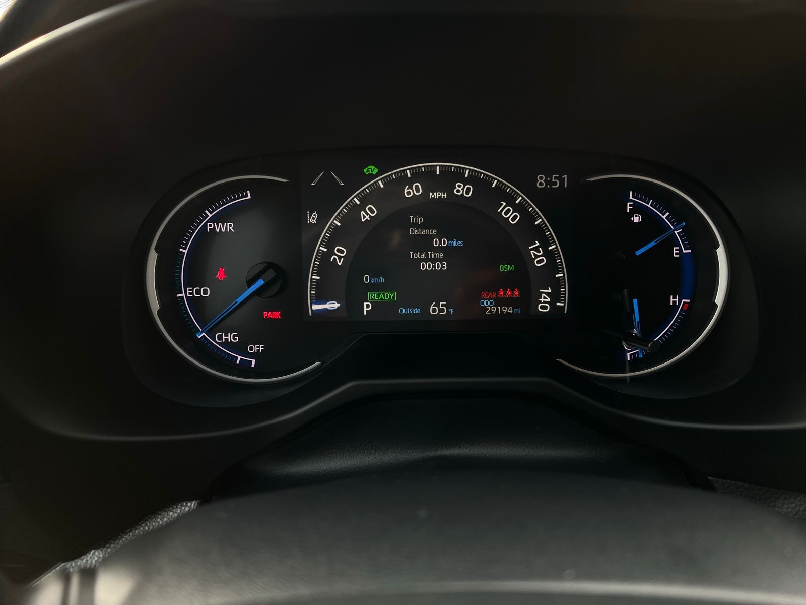 2023 Toyota RAV4 Hybrid SE photo 12