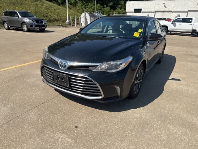 2016 Toyota Avalon Hybrid Limited photo 4