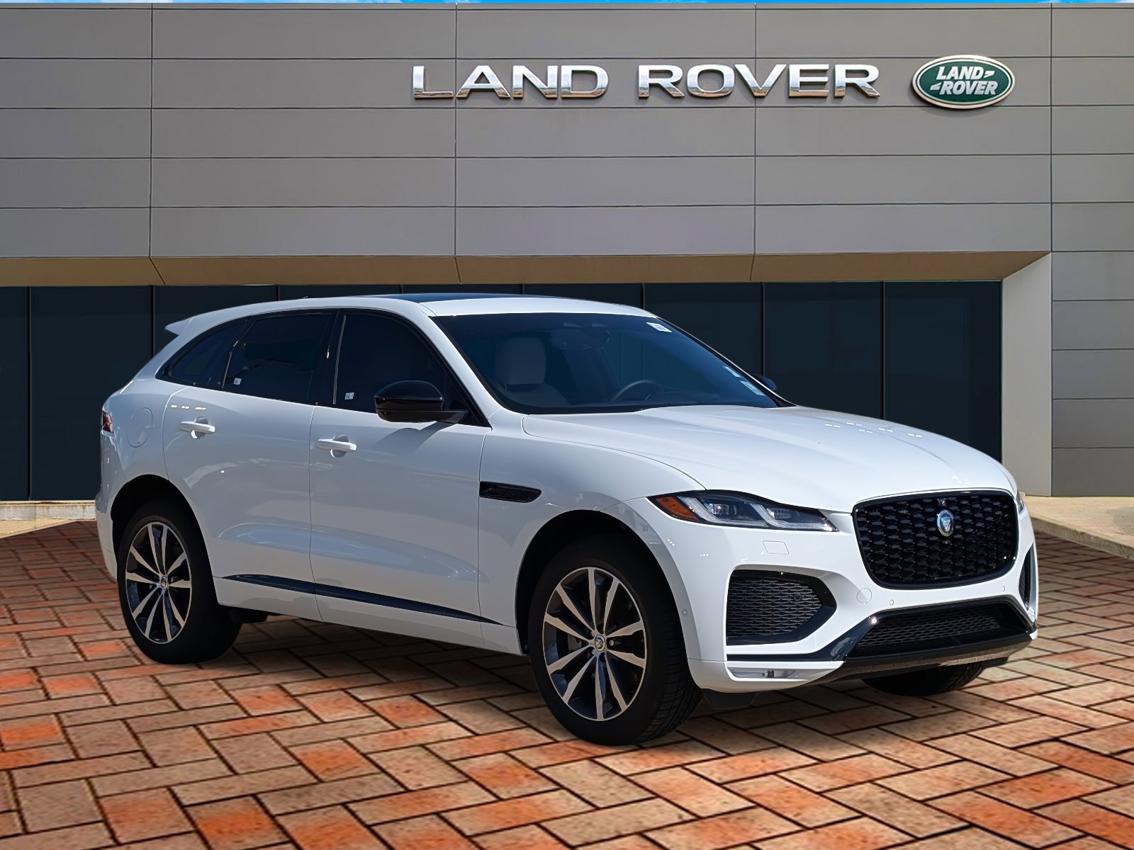 2026 Jaguar F-PACE P250 R-Dynamic S photo 3