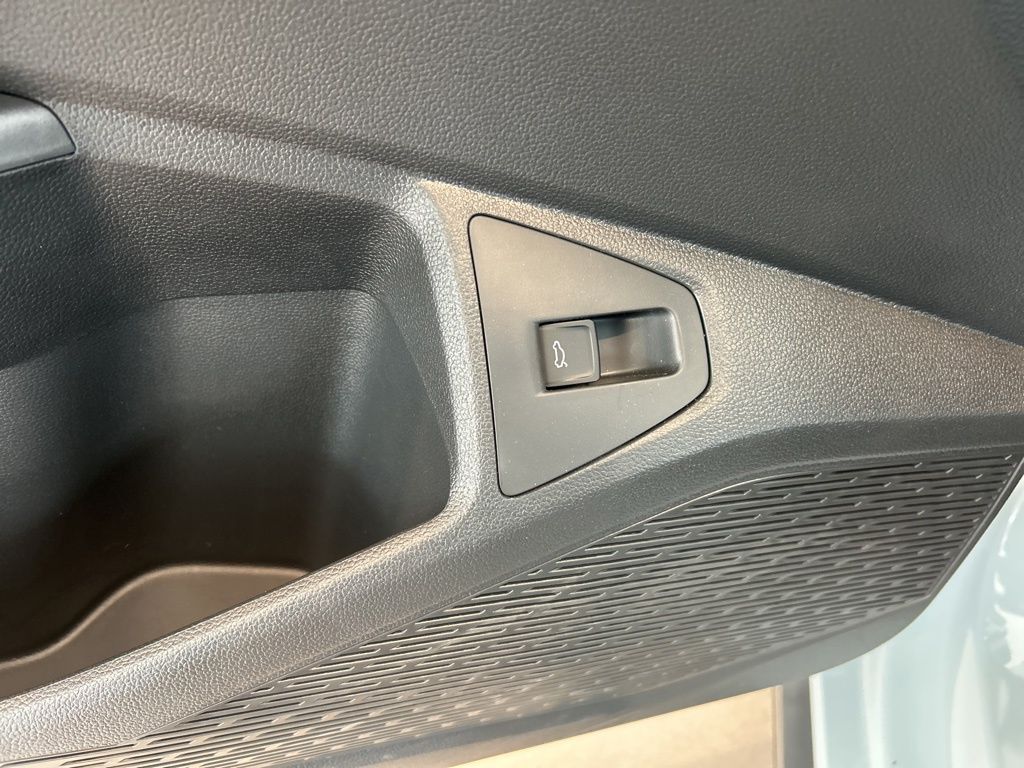 2025 Volkswagen Jetta GLI 2.0T Autobahn photo 13