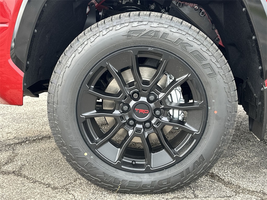 2025 Toyota Tundra Platinum CrewMax photo 10