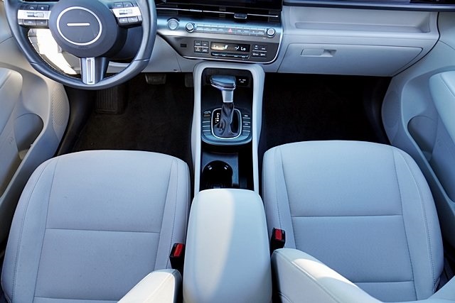 Used 2025 Blue Hyundai SEL image 19