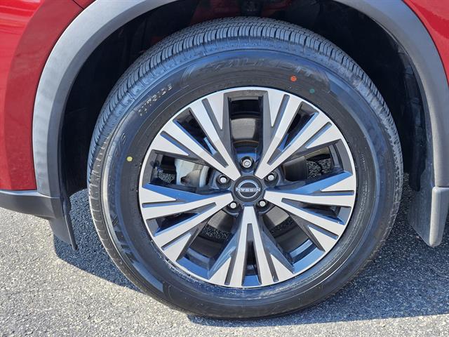 2022 Nissan Rogue SV photo 7