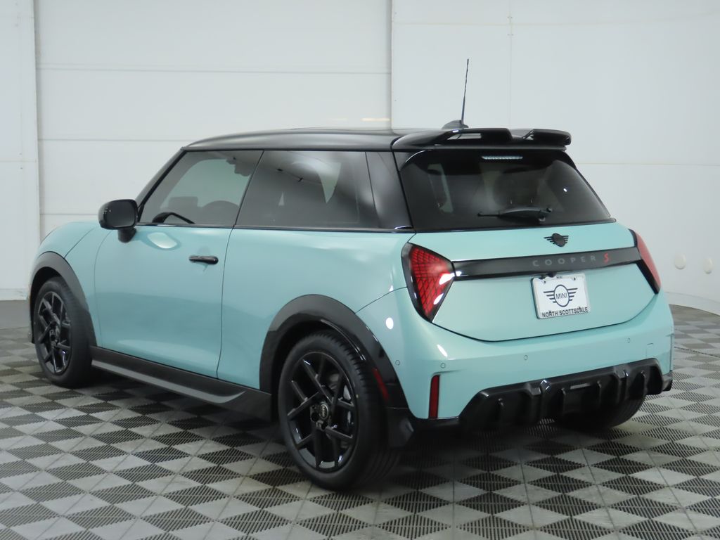 2026 Mini Cooper Hardtop S 2 Door Iconic photo 4