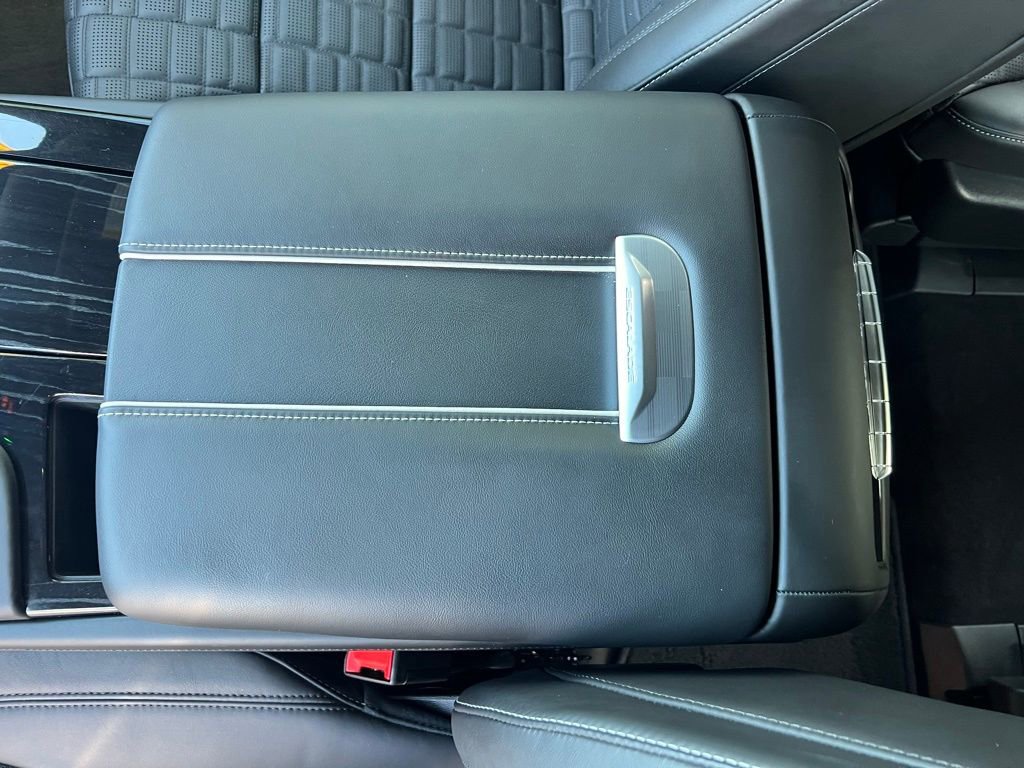 2023 Cadillac Escalade V-Series photo 37