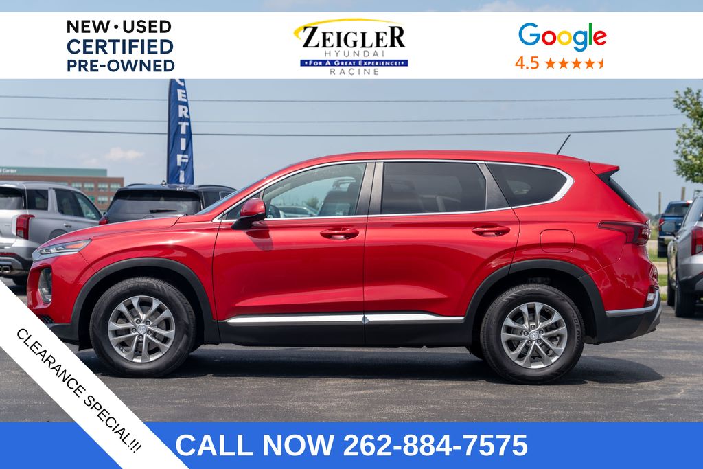 2020 Hyundai Santa Fe SE's photo