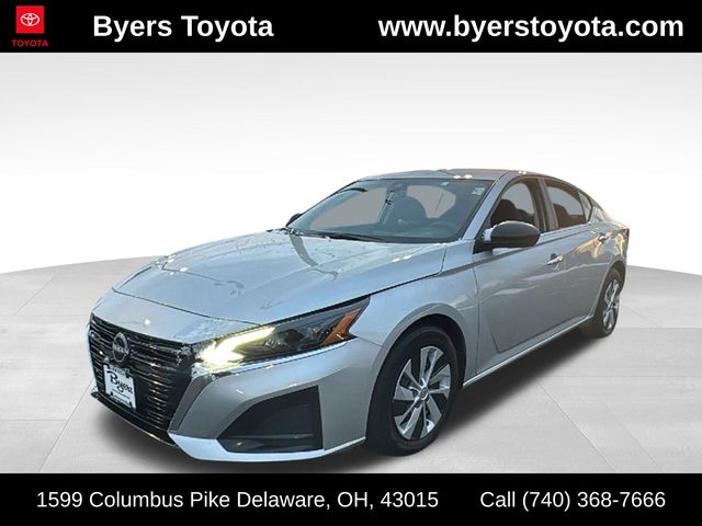 2024 Nissan Altima S's photo