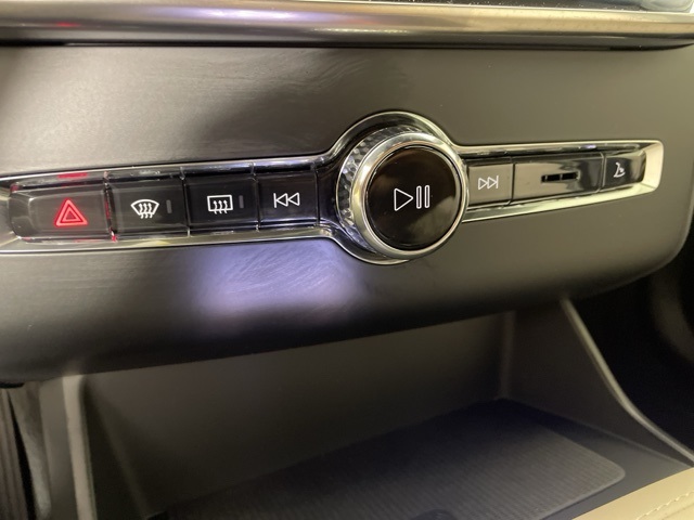 2026 Volvo XC90 B5 AWD Core photo 30