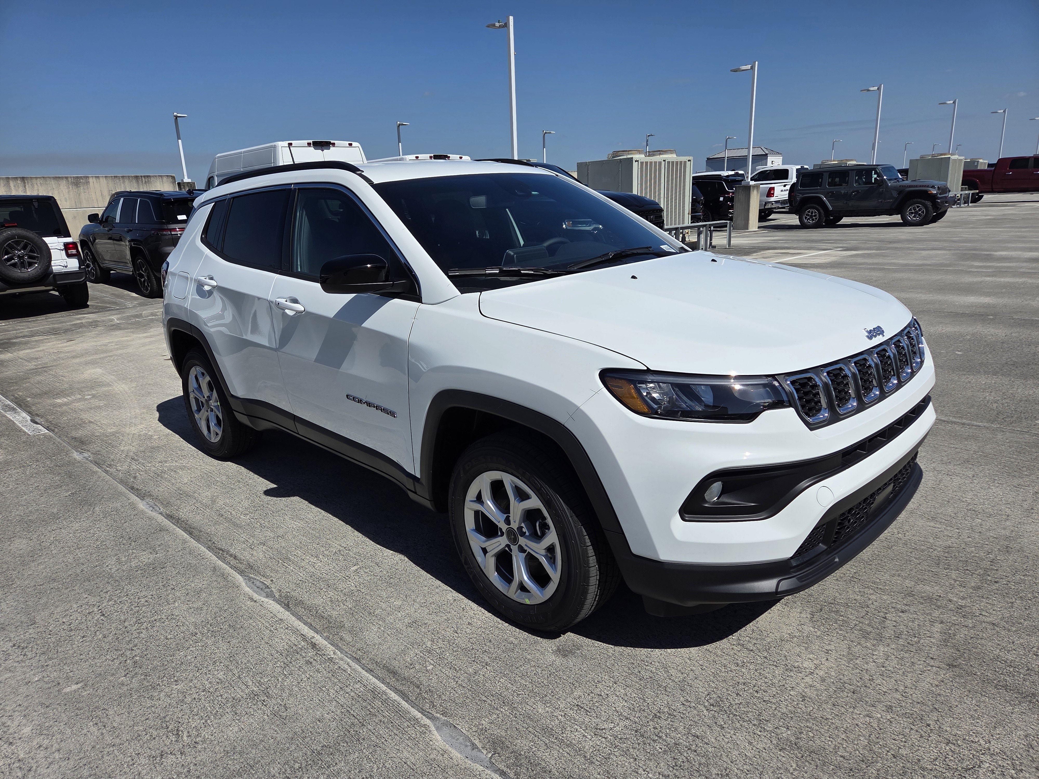 2026 Jeep Compass Latitude's photo